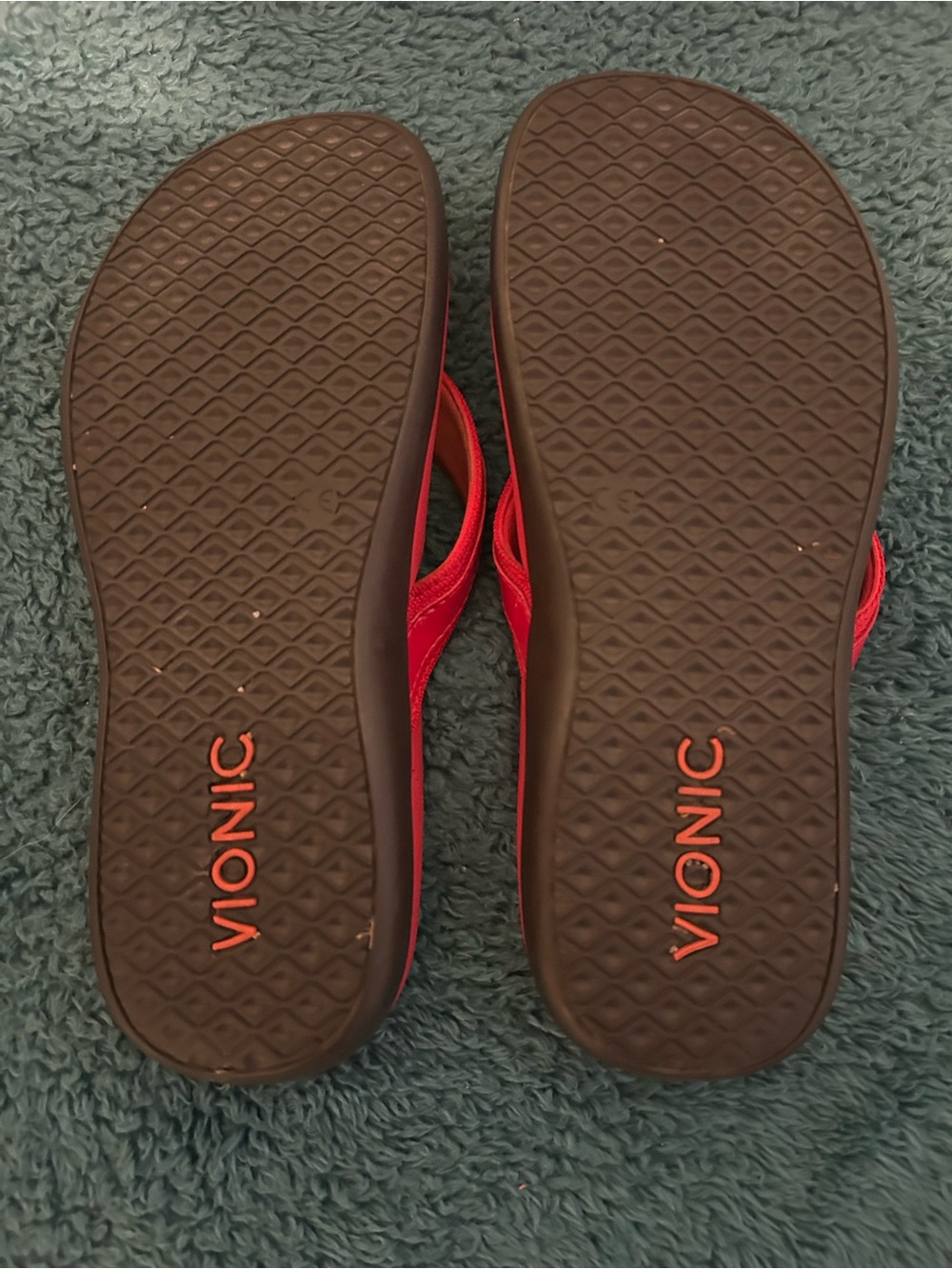 Vionic Red Women's Flip Flop Sandals - Picture 6 of 7
